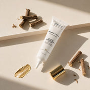 Texture of Infusion d'Éclat, natural organic highlighter by Hendiya® with licorice